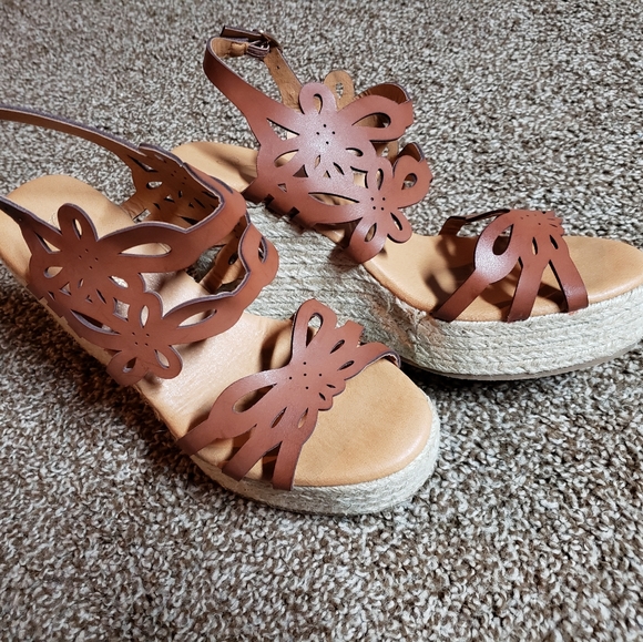 Cherish Tan Laser Espadrille Platform Wedge Sandal - Picture 11 of 11